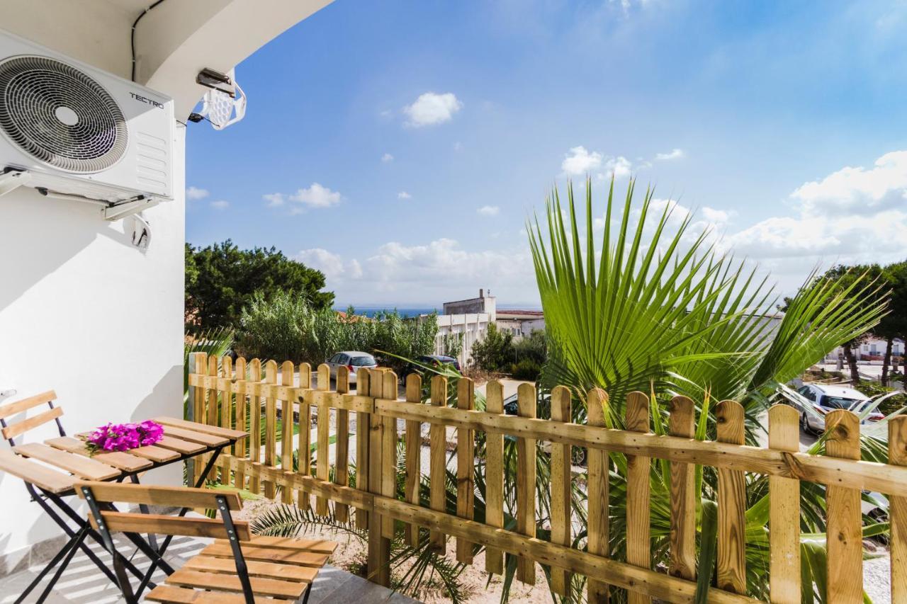 كالاسيتا Residence Fior Di Sulcis المظهر الخارجي الصورة