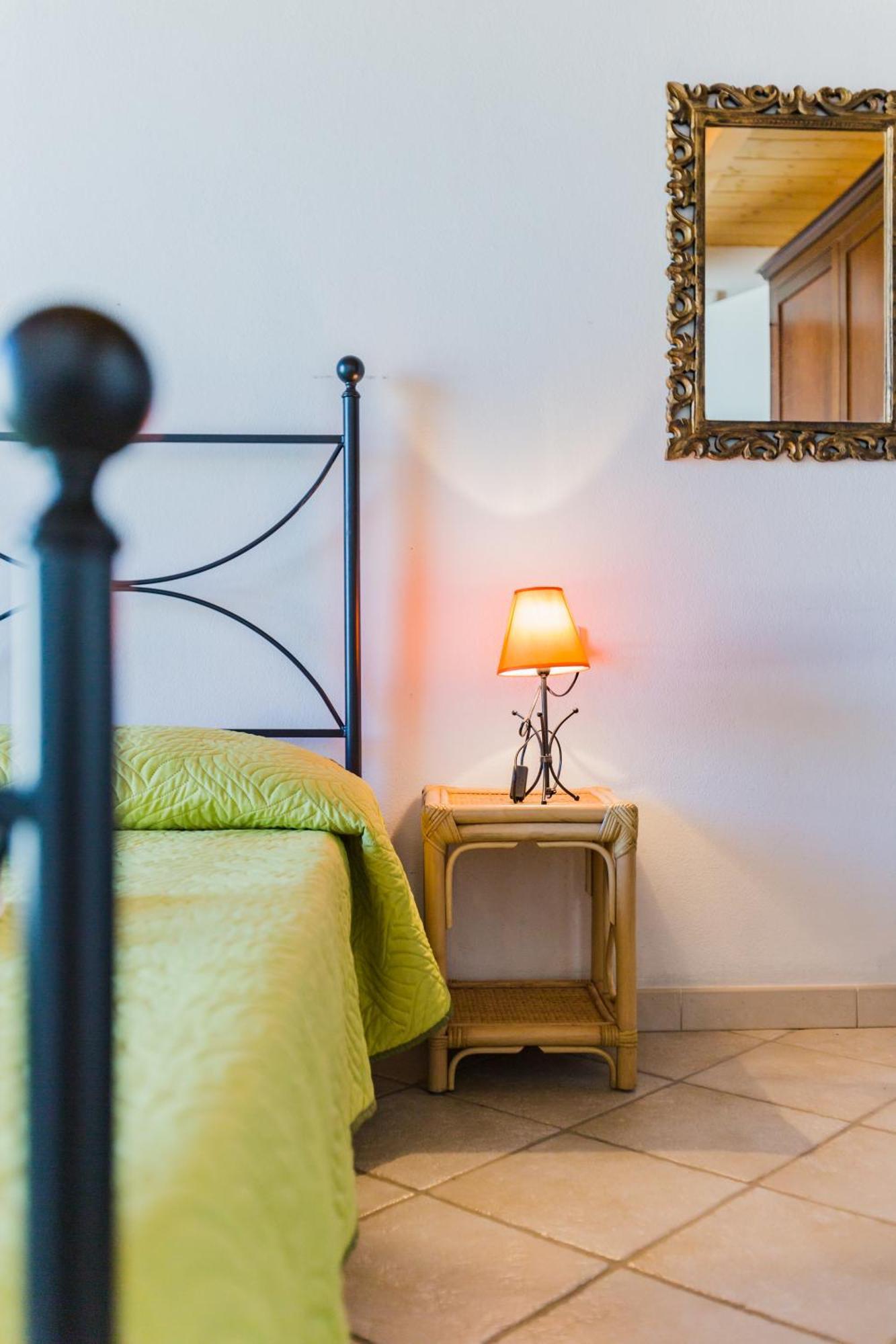 كالاسيتا Residence Fior Di Sulcis المظهر الخارجي الصورة